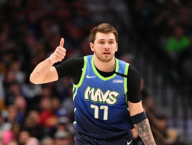 特别是在轮 特别是在轮