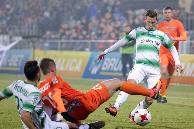 两笔新签约 两笔新签约