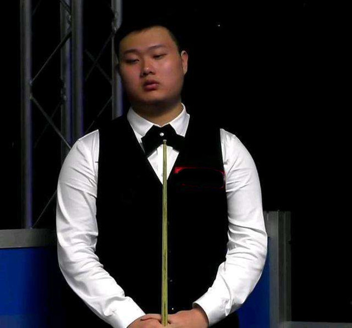 逆境中奋力 逆境中奋力