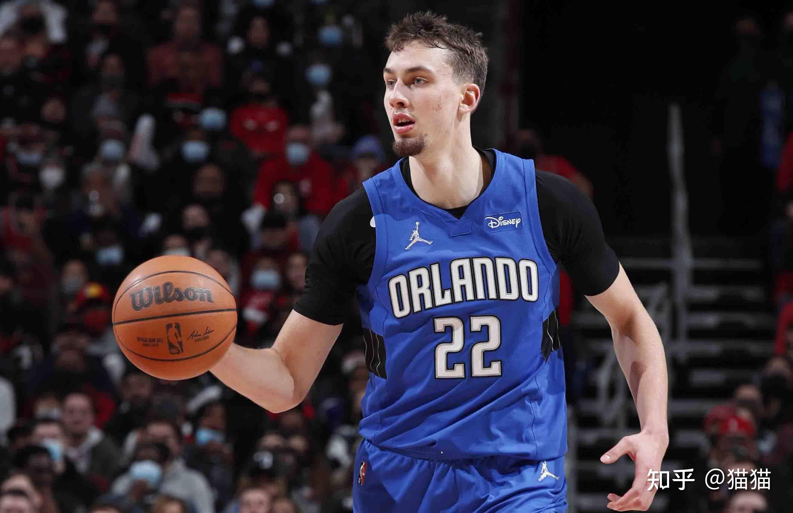 更加包容和 更加包容和