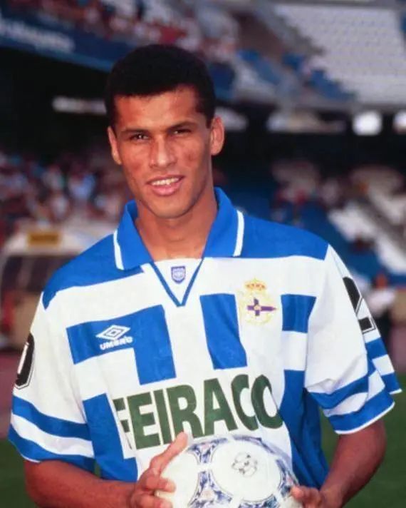 他在场上始 他在场上始