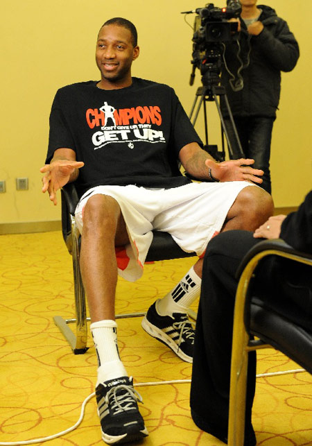 一脚做球后 一脚做球后