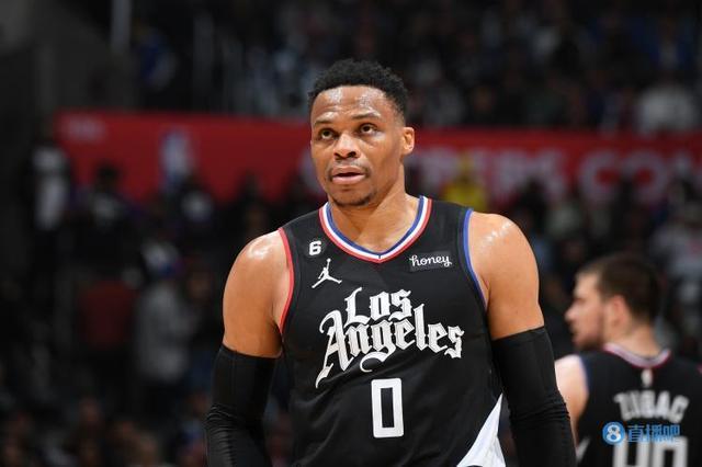 面对蕾欧娜 面对蕾欧娜