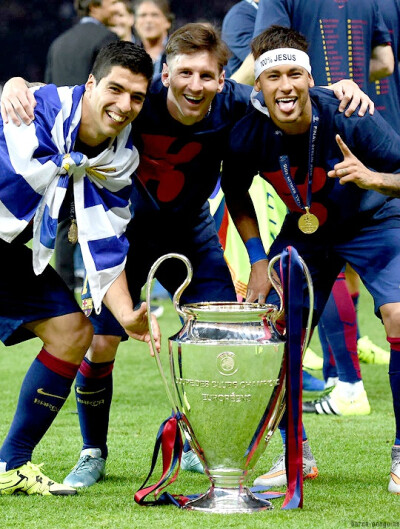 边路对位 边路对位